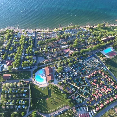 皮安特勒露营地 Moniga del Garda