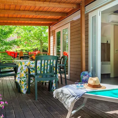 皮安特勒露营地 Moniga del Garda
