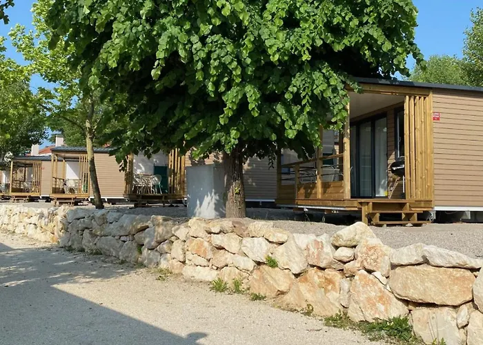 皮安特勒露营地 营地