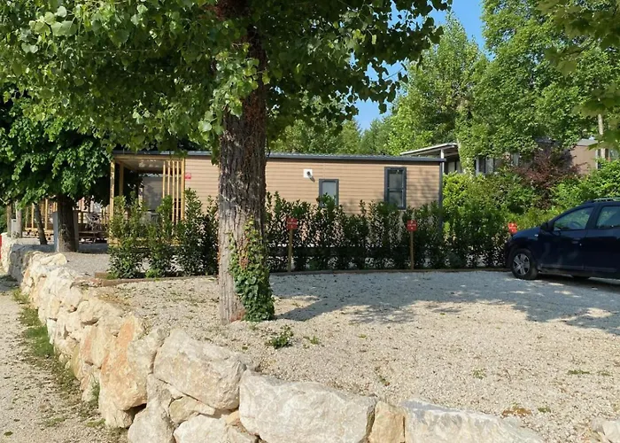 皮安特勒露营地 营地 Moniga del Garda